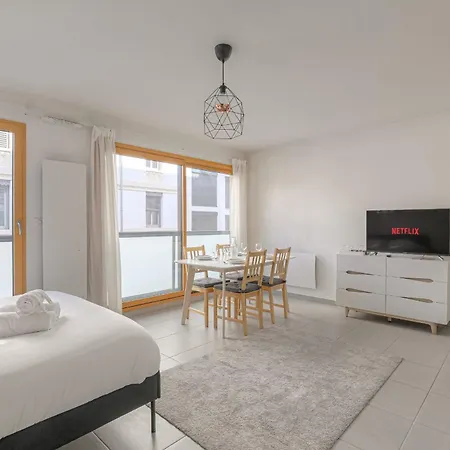Cosy Avec Parking Proche Brotteaux Apartament *