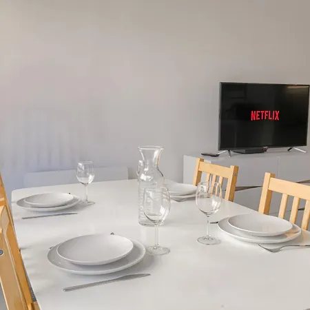 Lägenhet Cosy Avec Parking Proche Brotteaux *
